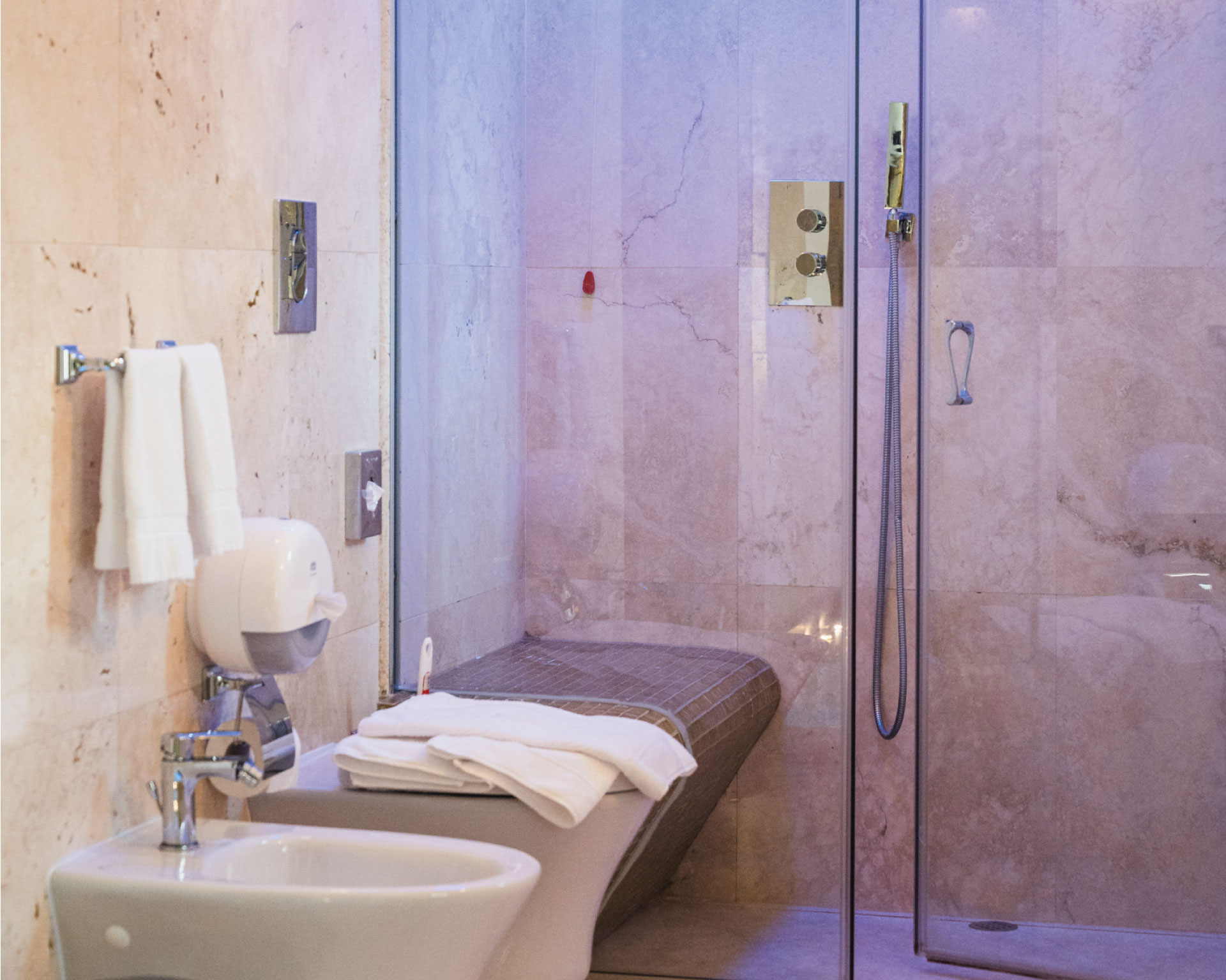 Villa-Euchelia---suite-gallery2